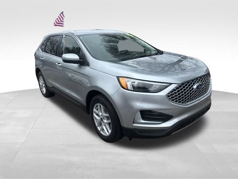 Used 2024 Ford Edge SEL image 32