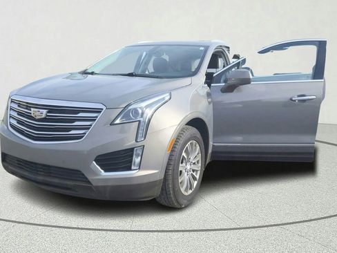 Used 2017 Cadillac XT5 Luxury AWD/4WD image 10