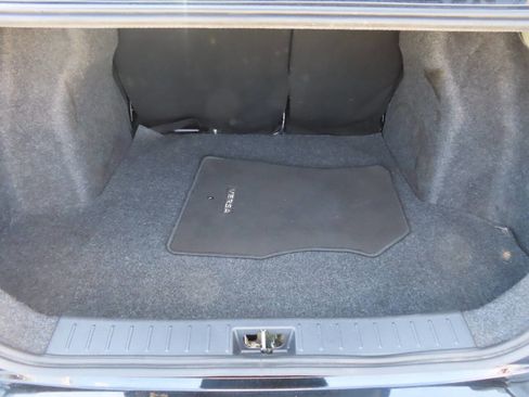 Used 2024 Nissan Versa SR FWD image 14