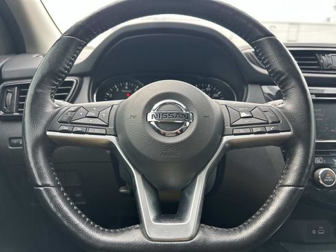 Used 2021 Nissan Rogue Sport SV FWD image 20