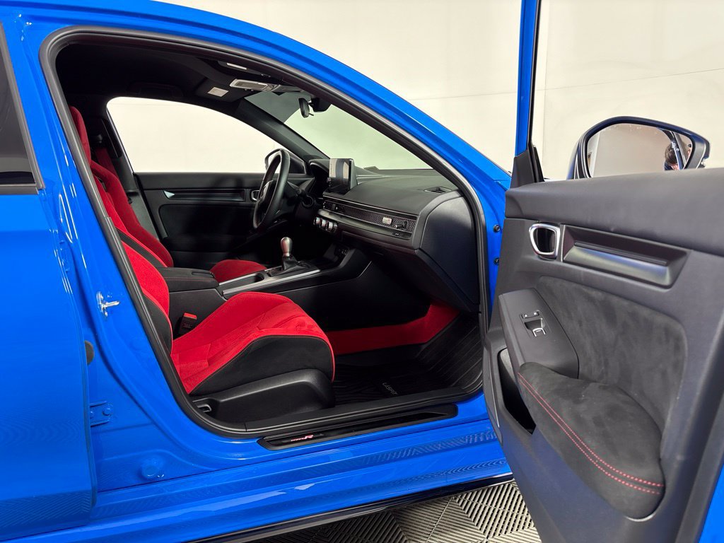 Used 2025 Honda Civic Type R image 8