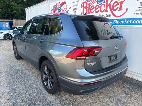 Used 2023 Volkswagen Tiguan SE AWD/4WD image 8