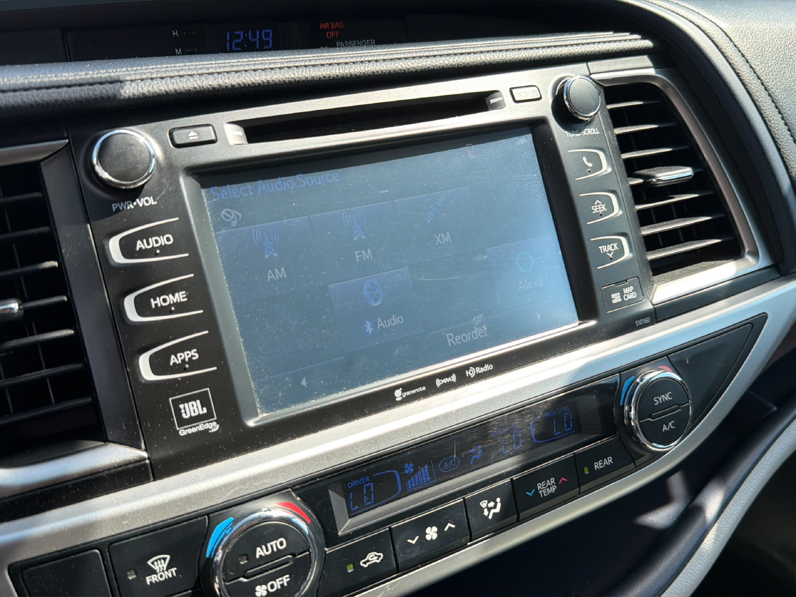 Used 2016 Toyota Highlander Limited Platinum FWD image 25