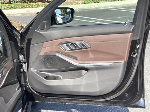 Used 2023 BMW M340i xDrive w/ Premium Package image 32