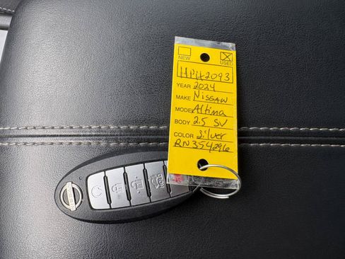 Used 2024 Nissan Altima 2.5 SV w/ SV Premium Package FWD image 40