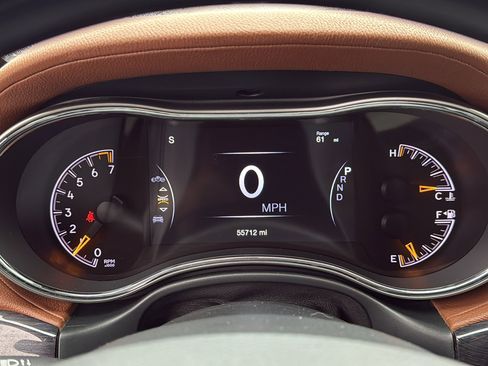 Used 2021 Jeep Grand Cherokee Overland image 14