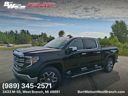 New 2026 GMC Sierra 1500 SLT w/ SLT Premium Package