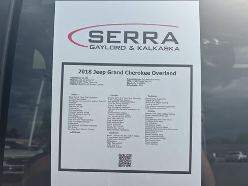 Used 2018 Jeep Grand Cherokee Overland AWD/4WD image 34