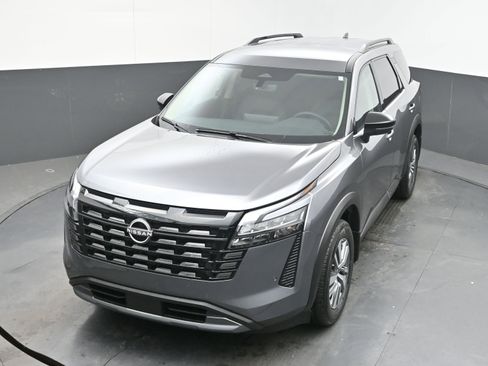 New 2026 Nissan Pathfinder SL FWD image 33