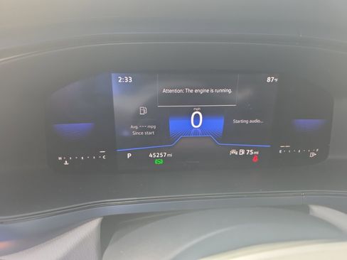 Certified 2022 Volkswagen Taos SE w/ Panoramic Sunroof Package image 10