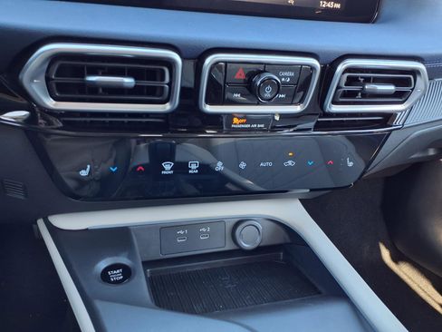 New 2026 Nissan Sentra SL w/ Floor Mat Package image 16