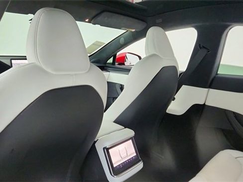 Used 2022 Tesla Model S Plaid image 29