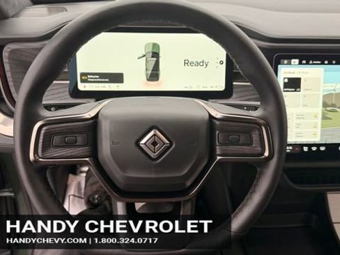 Used 2023 Rivian R1S Adventure image 23