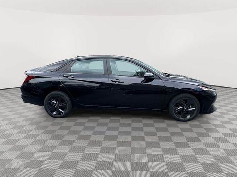 Certified 2023 Hyundai Elantra SEL FWD image 2
