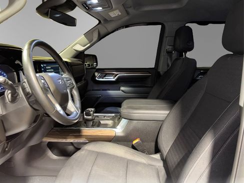 Used 2023 Chevrolet Silverado 1500 RST w/ Z71 Off-Road Package image 9