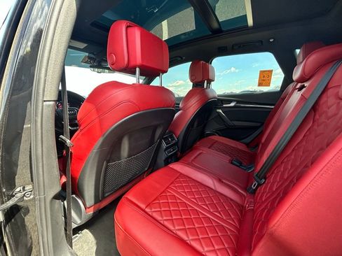 Used 2018 Audi SQ5 Prestige w/ Prestige Package AWD/4WD image 15