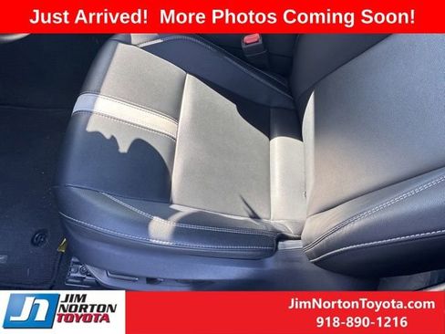 Used 2025 Toyota Camry SE w/ Multimedia Upgrade Package image 7