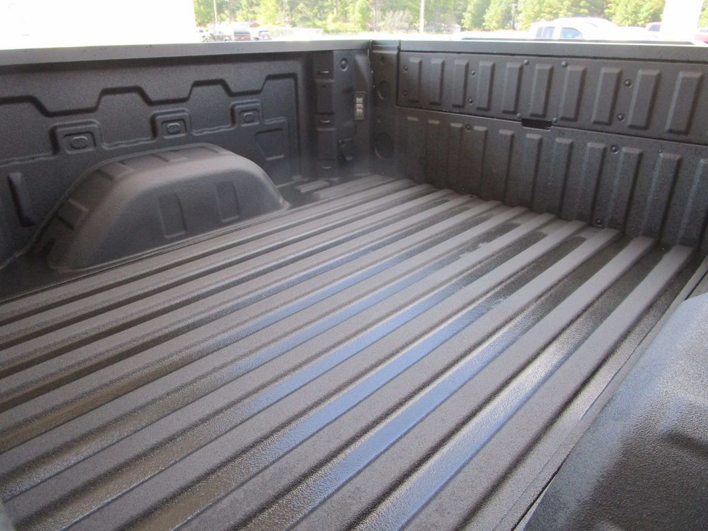 Used 2026 GMC Sierra 1500 SLT w/ SLT Premium Plus Package AWD/4WD image 22