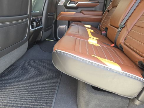 Used 2023 GMC Sierra 1500 Denali Ultimate image 33