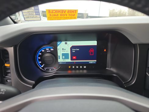 Used 2023 Ford Bronco Badlands image 31