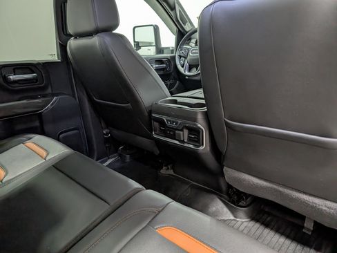 Used 2020 GMC Sierra 2500 AT4 w/ AT4 Premium Package AWD/4WD image 21