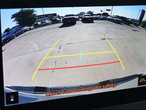 Used 2024 Toyota Tacoma TRD Sport image 3