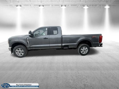 New 2026 Ford F350 XLT image 35