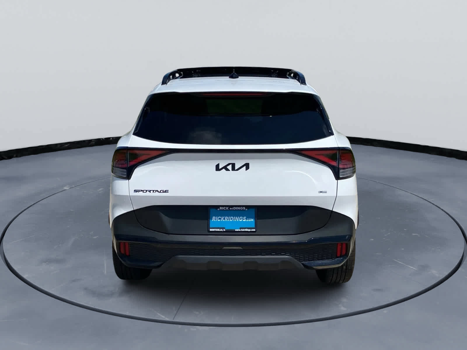 Used 2025 Kia Sportage X-Line w/ Premium Package AWD/4WD image 5