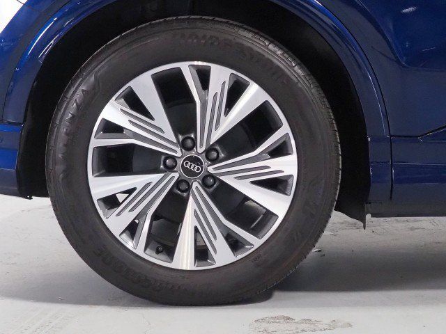 Used 2023 Audi Q4 e-tron Premium Plus w/ Premium Plus RWD image 43