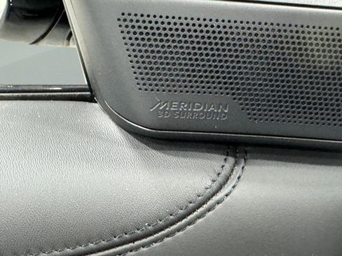 New 2026 Land Rover Range Rover Long Wheelbase SE image 23