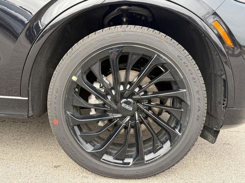 New 2026 Lincoln Aviator Reserve w/ Jet Appearance Package image 4