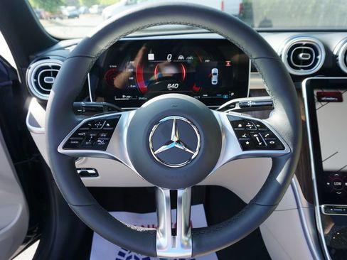 Used 2025 Mercedes-Benz C 300 Sedan image 25
