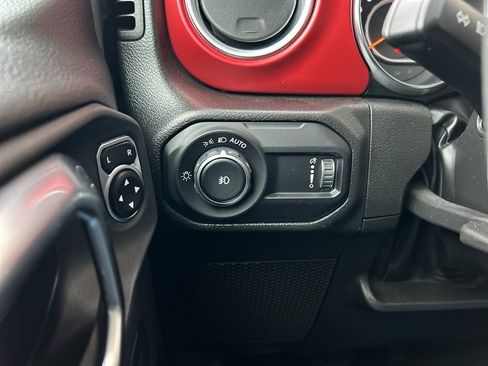 Used 2023 Jeep Wrangler Unlimited Rubicon image 26