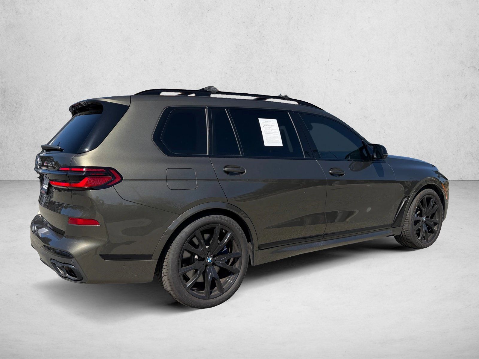 Used 2025 BMW X7 M60i AWD/4WD image 5