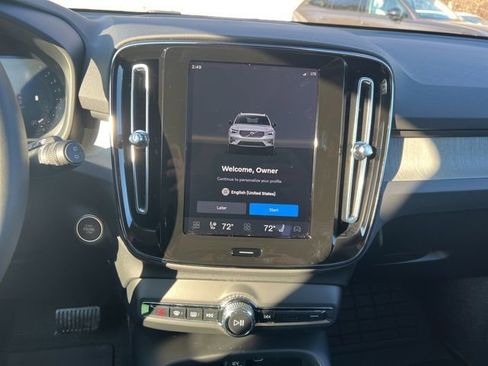 New 2026 Volvo XC40 B5 Ultra w/ Protection Package Premier image 30