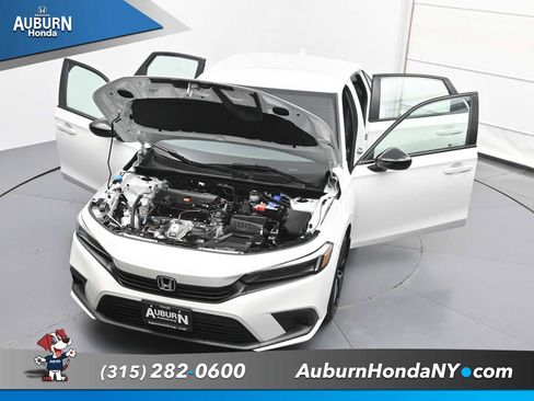 Used 2024 Honda Civic Sport image 31