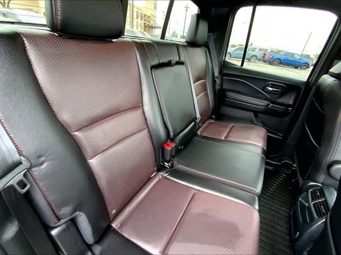 Used 2023 Honda Ridgeline Black Edition image 18