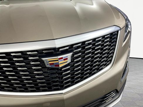 Certified 2023 Cadillac XT5 Premium Luxury w/ Technology Package AWD/4WD image 33