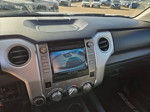 Used 2016 Toyota Tundra SR5 image 28