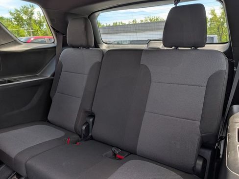 Used 2023 Chevrolet Traverse LT AWD/4WD image 15