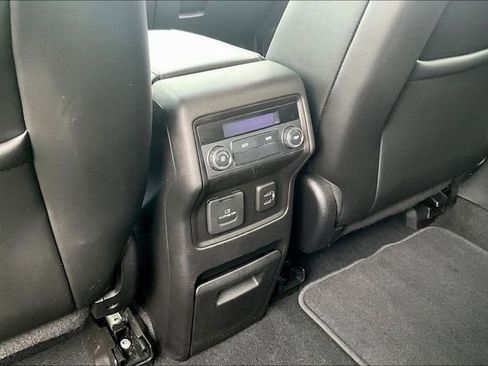 Used 2019 GMC Acadia SLT AWD/4WD image 10
