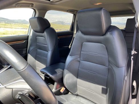 Used 2022 Honda CR-V Touring image 19