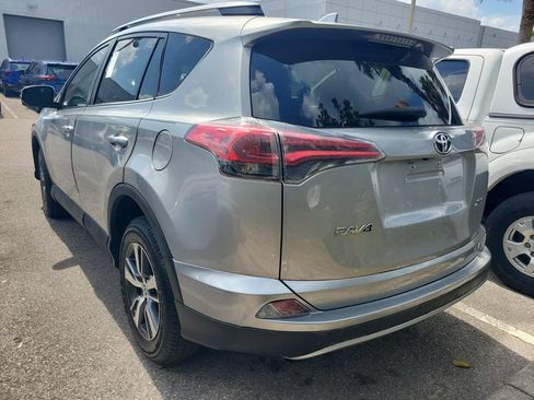 Used 2018 Toyota RAV4 XLE FWD image 4