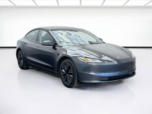 Used 2025 Tesla Model 3 Long Range RWD image 3