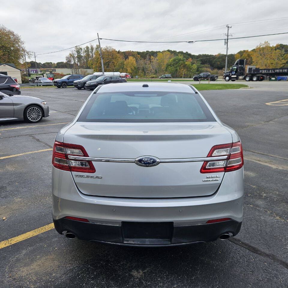 Used 2015 Ford Taurus SEL w/ Equipment Group 201A FWD image 5
