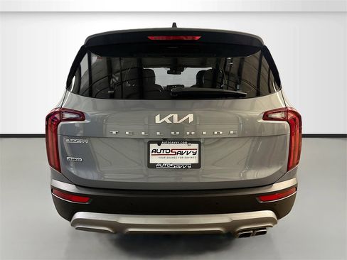 Used 2022 Kia Telluride S image 6