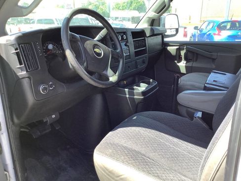 Used 2016 Chevrolet Express 2500 w/ Cold Climate Package RWD image 27