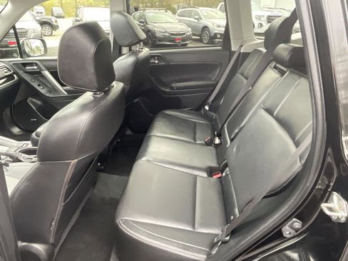 Used 2017 Subaru Forester 2.5i Limited AWD/4WD image 11