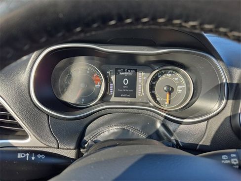 Used 2021 Jeep Cherokee Latitude Lux image 36