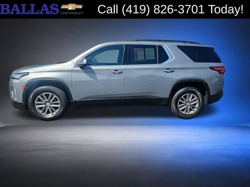Certified 2023 Chevrolet Traverse LT FWD image 2